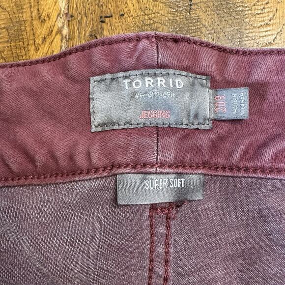 TORRID Jegging Super Soft Feel the Fit Jeans Womens Sz 20R HIgh Rise Burgundy - Picture 2 of 7